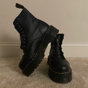 Dr Martens Sinclair Zip Front Boots